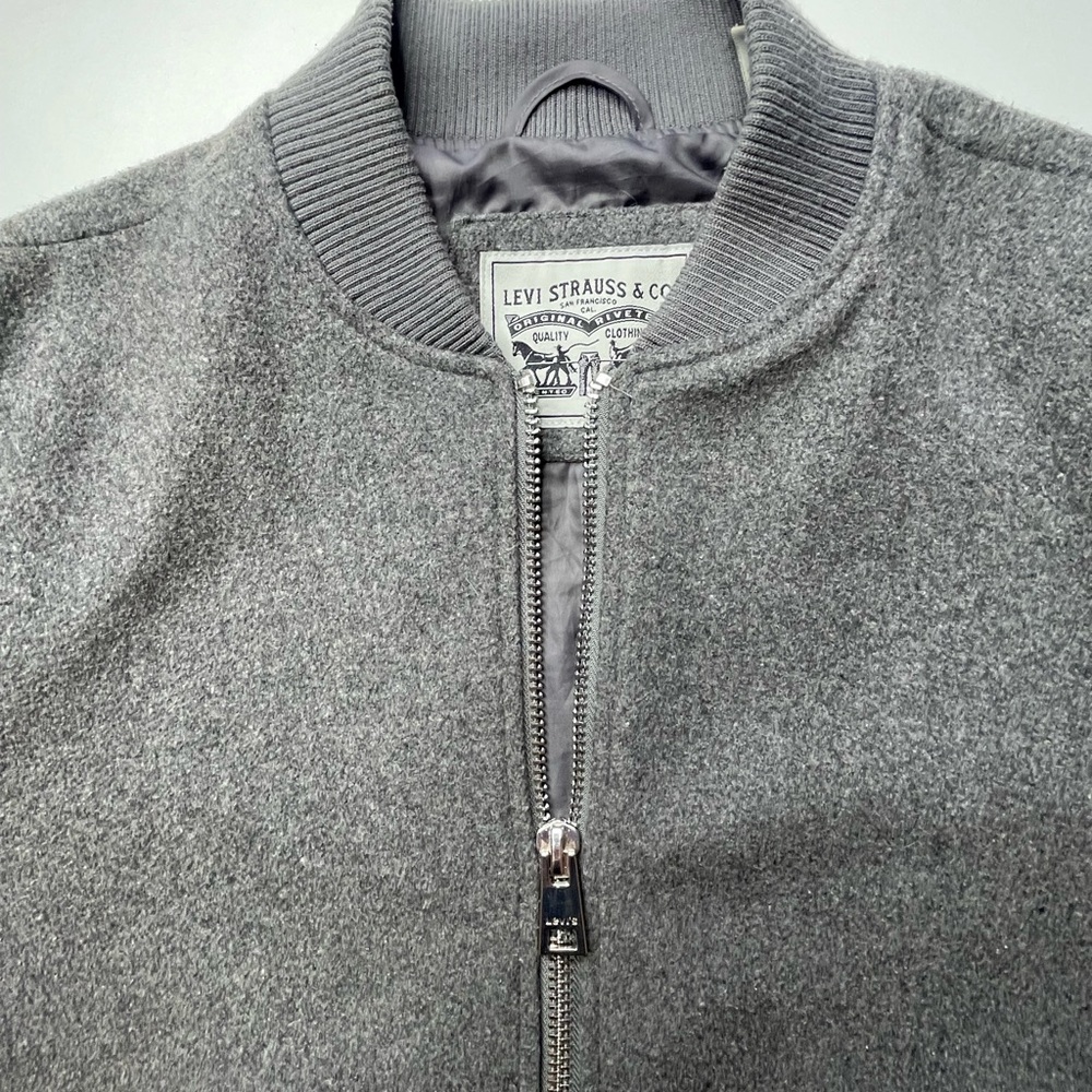 Small Levi Strauss Polyester and wool bomber jacket. In really good condition. - Picture 2 of 4